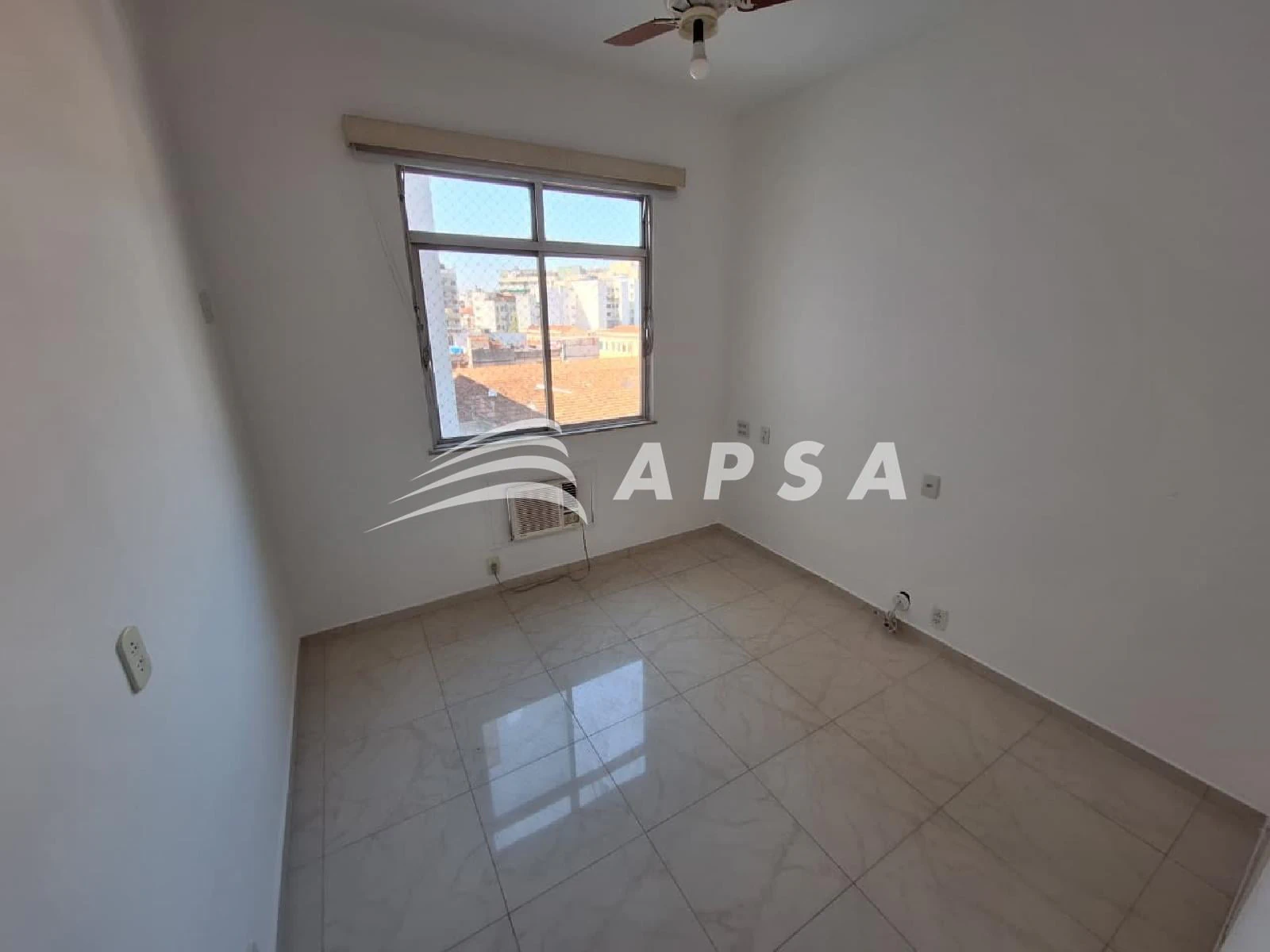 Apartamento de 92 m² com 2 quartos e área de lavanderia — photo 19