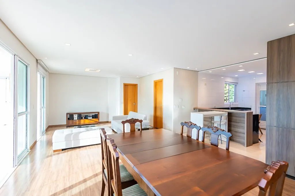 3-bedroom apartment on the 6th floor (top level) — photo 2