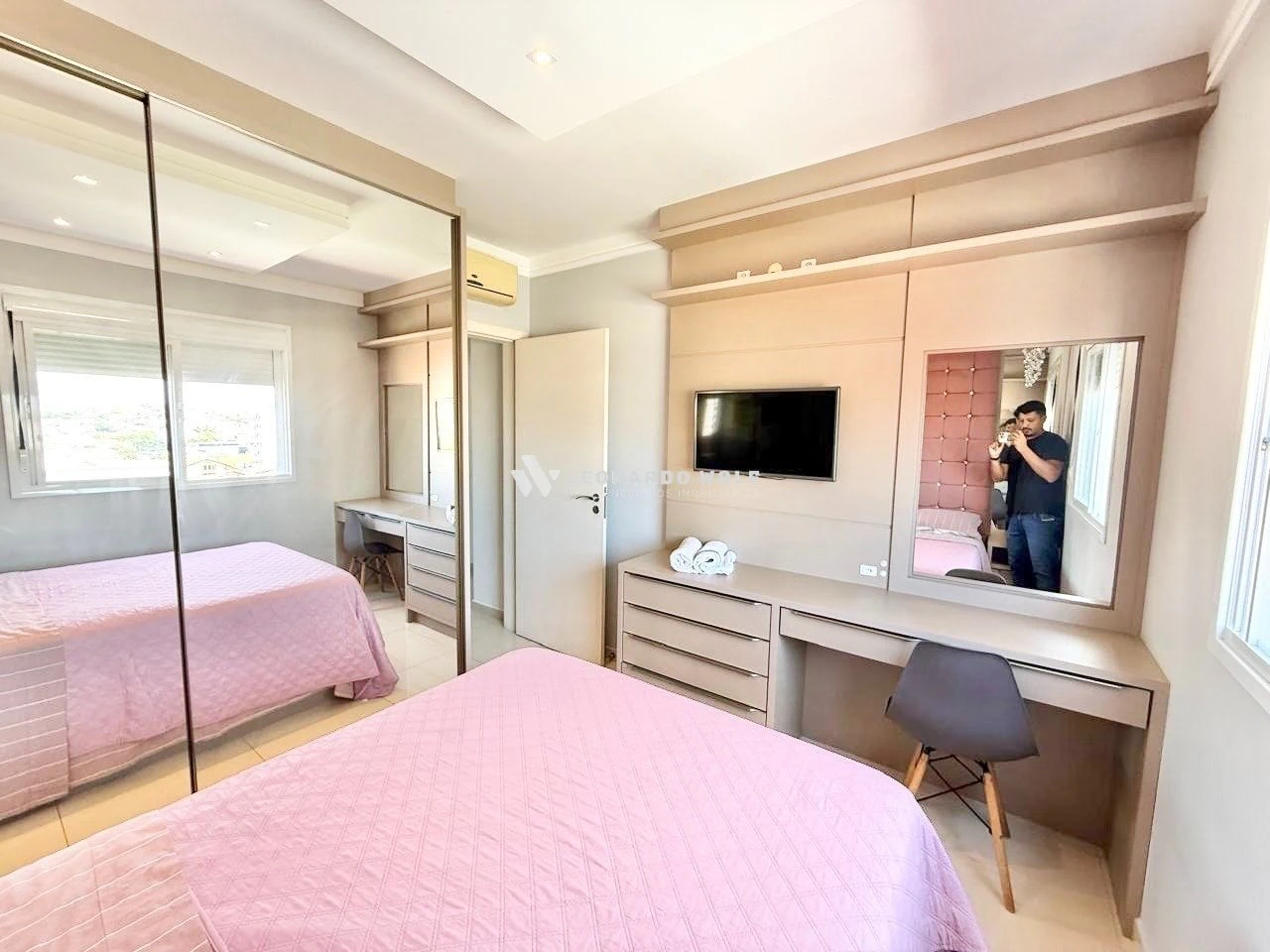 Квартира 143 м² з балконом із грилем та заскленим балконом — photo 16