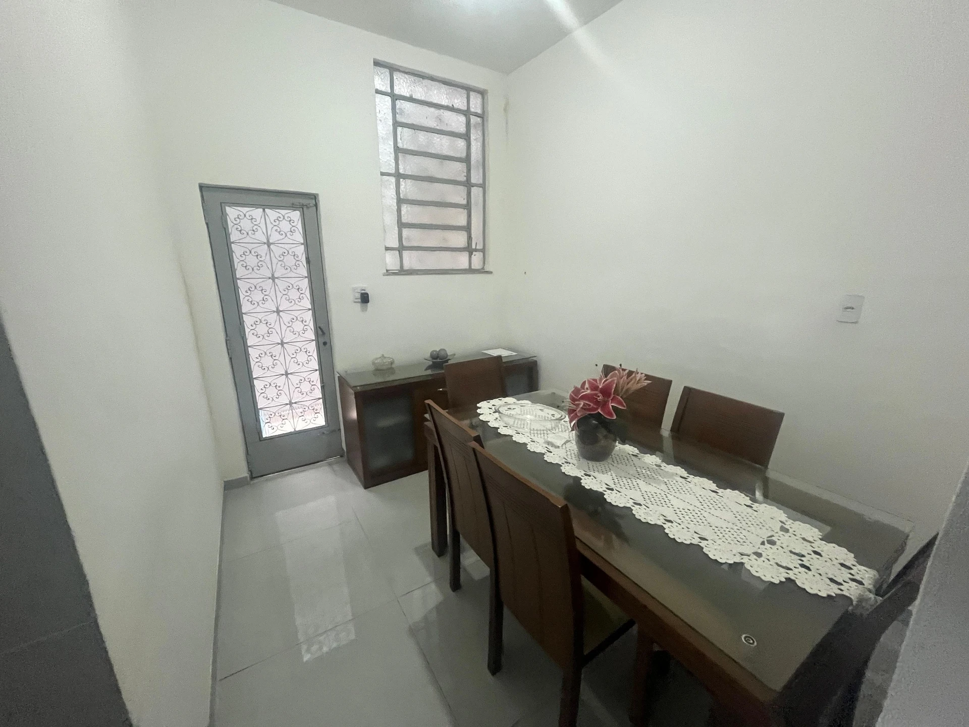 80 m² house with a walk-in closet and a home office — photo 32