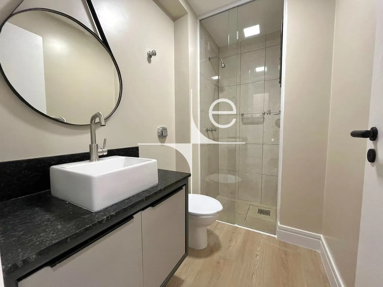 2-bedroom apartment with a home office — photo 3