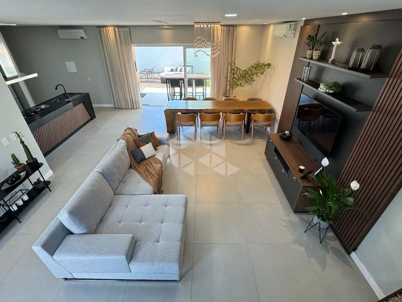 Furnished house with 4 en-suite bedrooms and private garden — photo 11