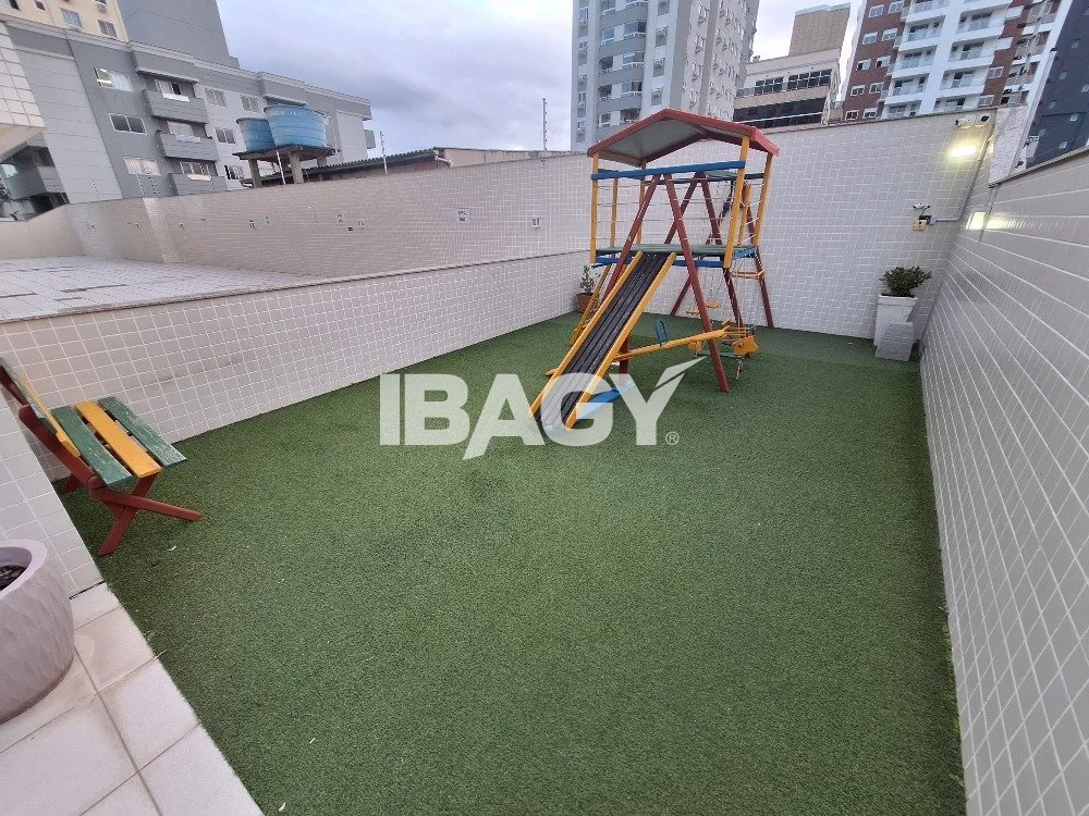 Furnished 86 m² apartment with 2 bedrooms — photo 20