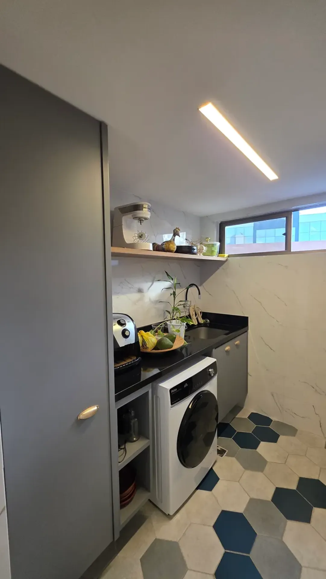 Washing machine in a 3-bedroom apartment, 135 m² — photo 15
