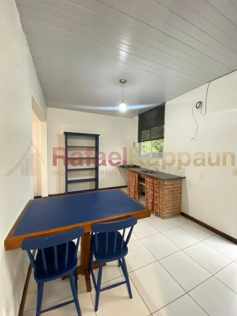 One-bedroom apartment with a mountain view in Florianópolis — photo 9
