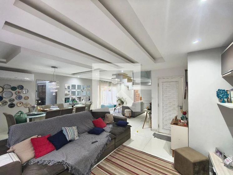 Dishwasher in a 4-bedroom house, 220 m² — photo 19