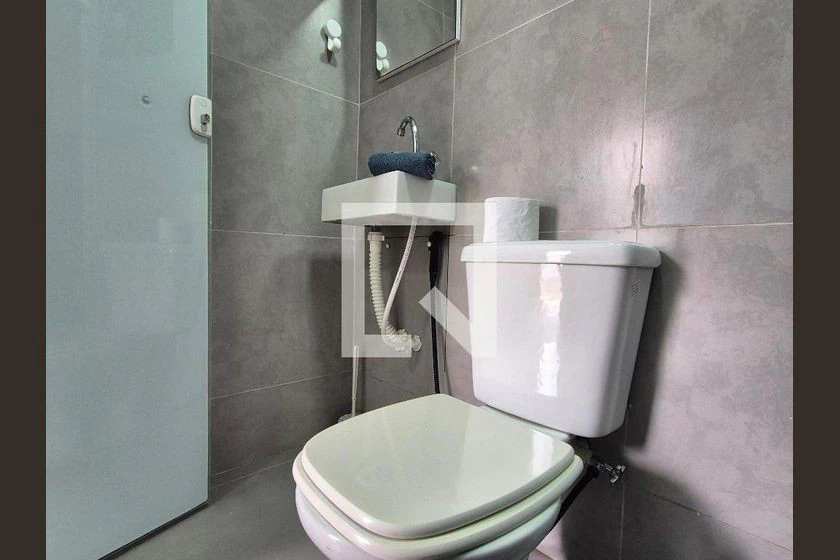 Furnished 30 m² apartment with balcony and 1 bedroom — photo 4