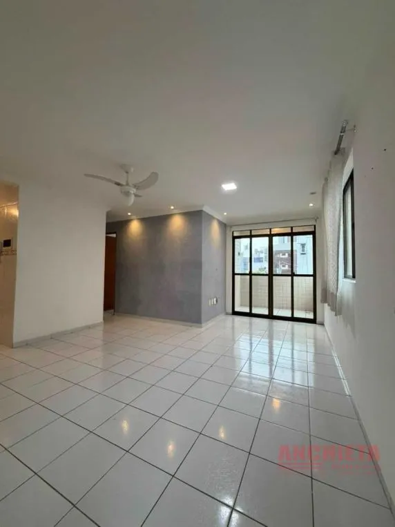 Невмебльована квартира 60 м² з 1 спальнею з ванною