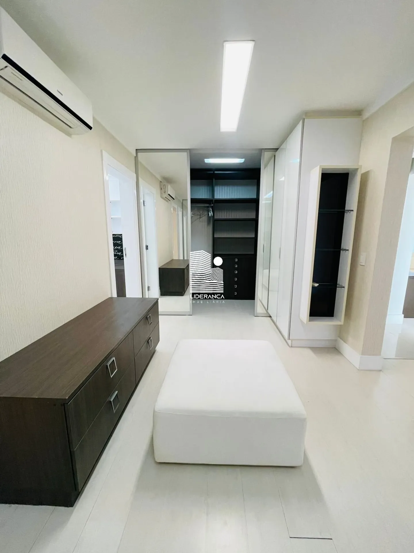 Casa mobiliada com 9 dormitórios e jardim privativo — photo 70