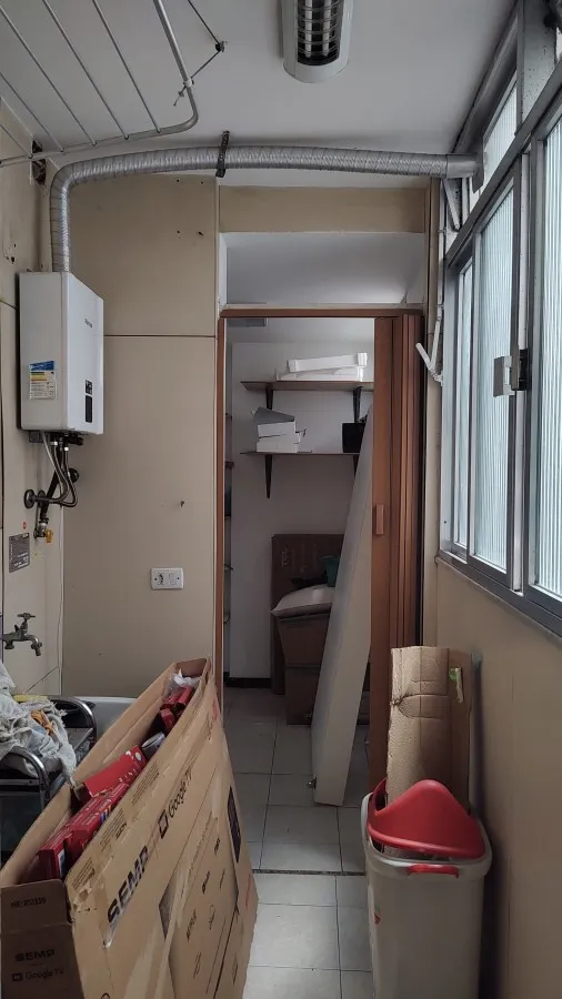 3-bedroom rental apartment with enclosed glass balcony — photo 30