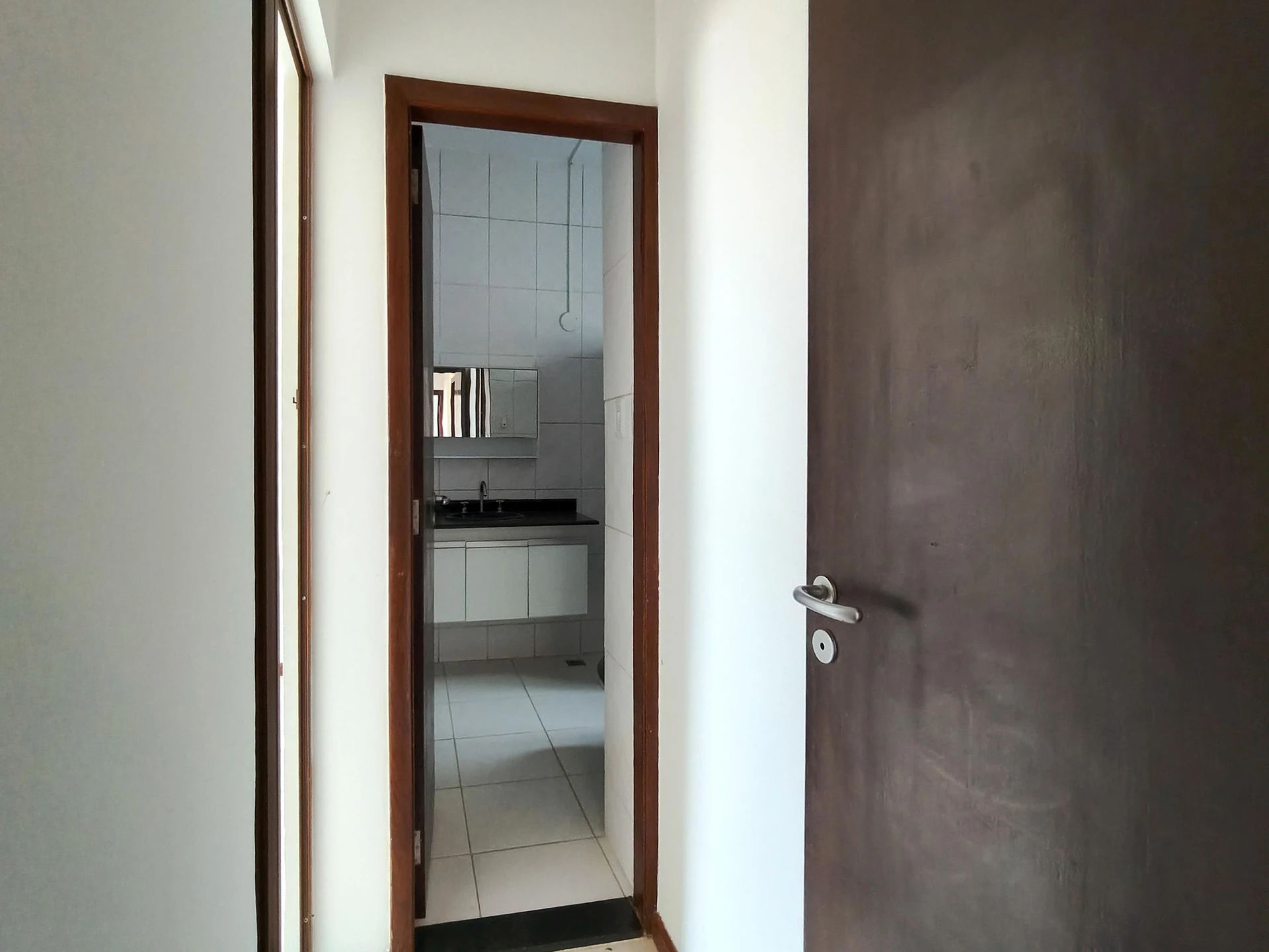 Квартира с 3 спальнями и грилем на балконе — photo 3