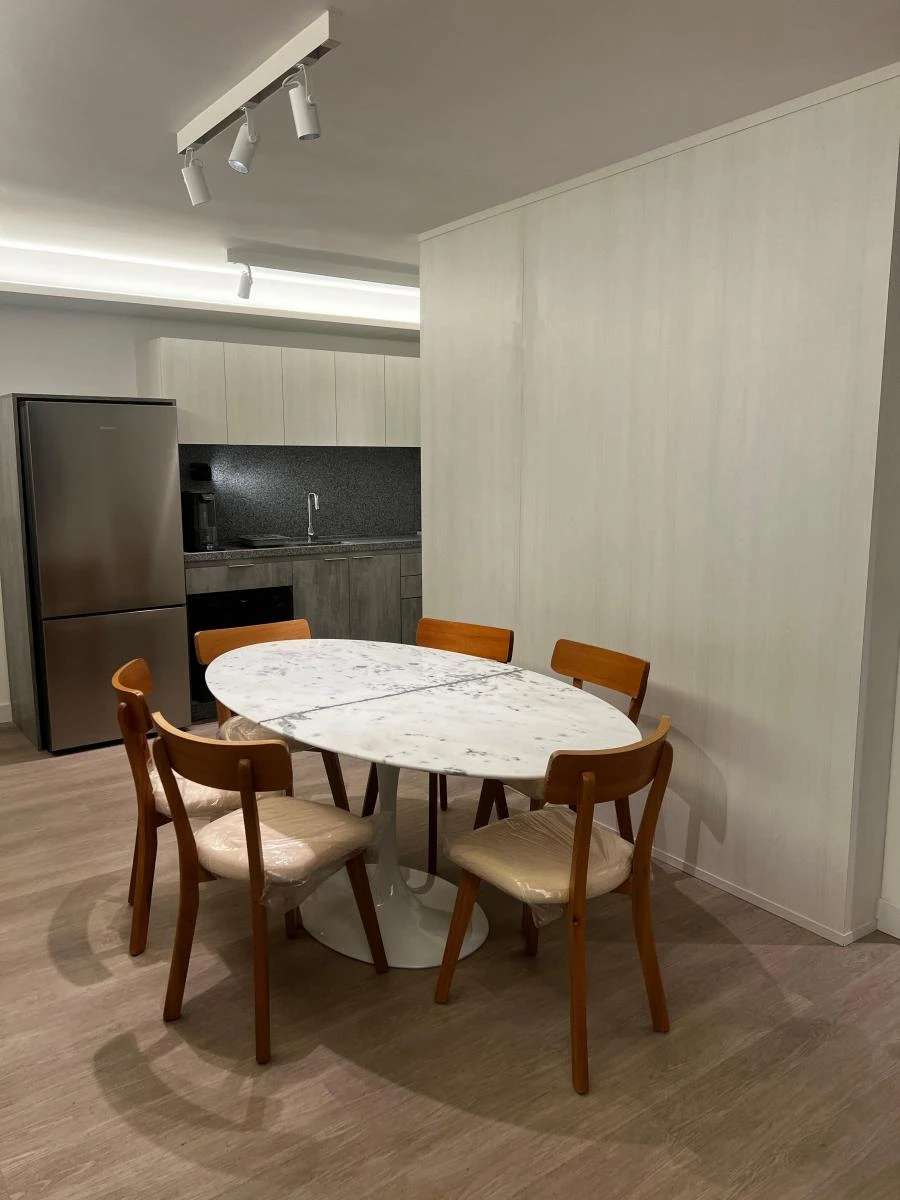 Furnished apartment with open-plan kitchen and 2 parking spaces — photo 16