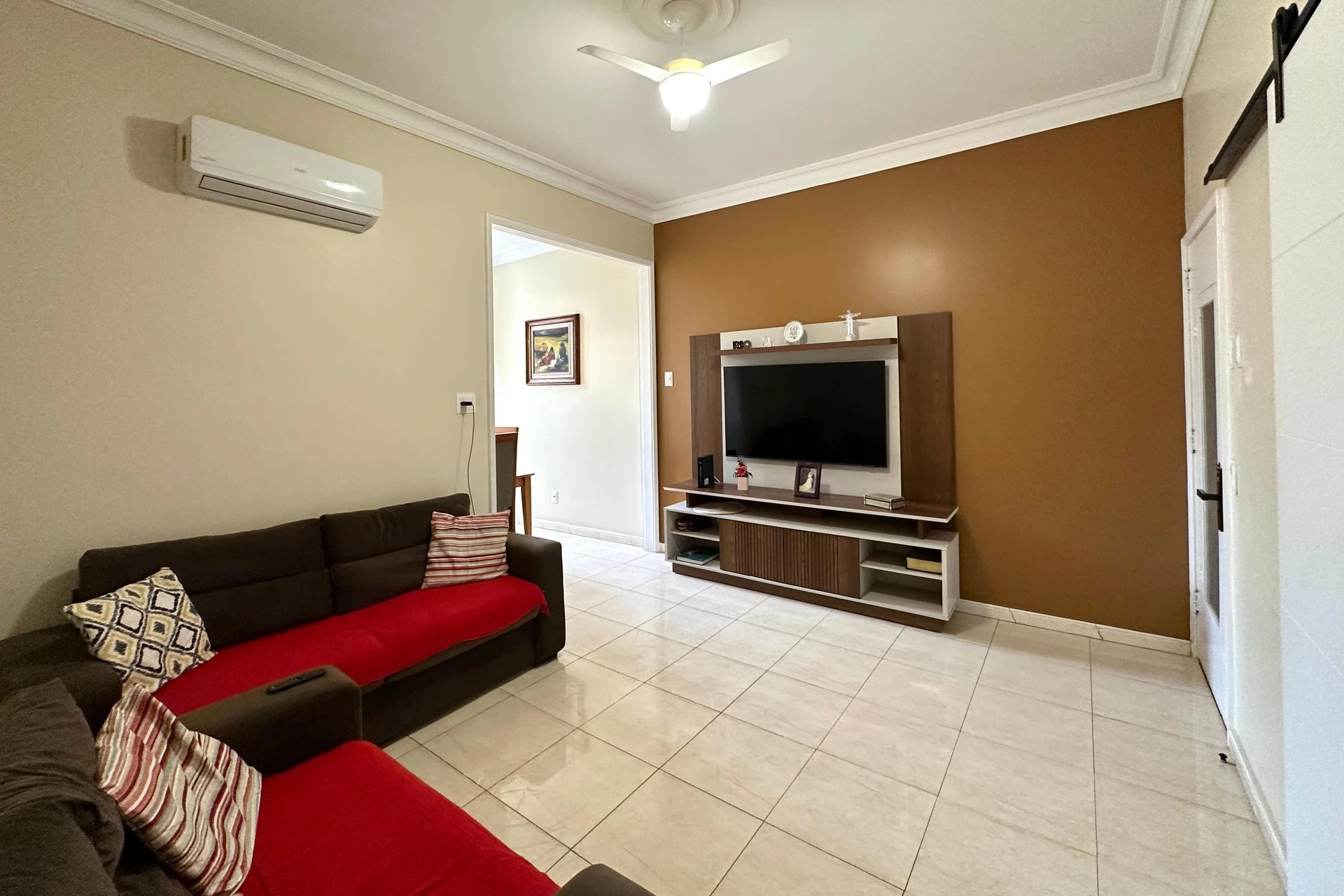 93 m² apartment with a washing machine and a water view — photo 24
