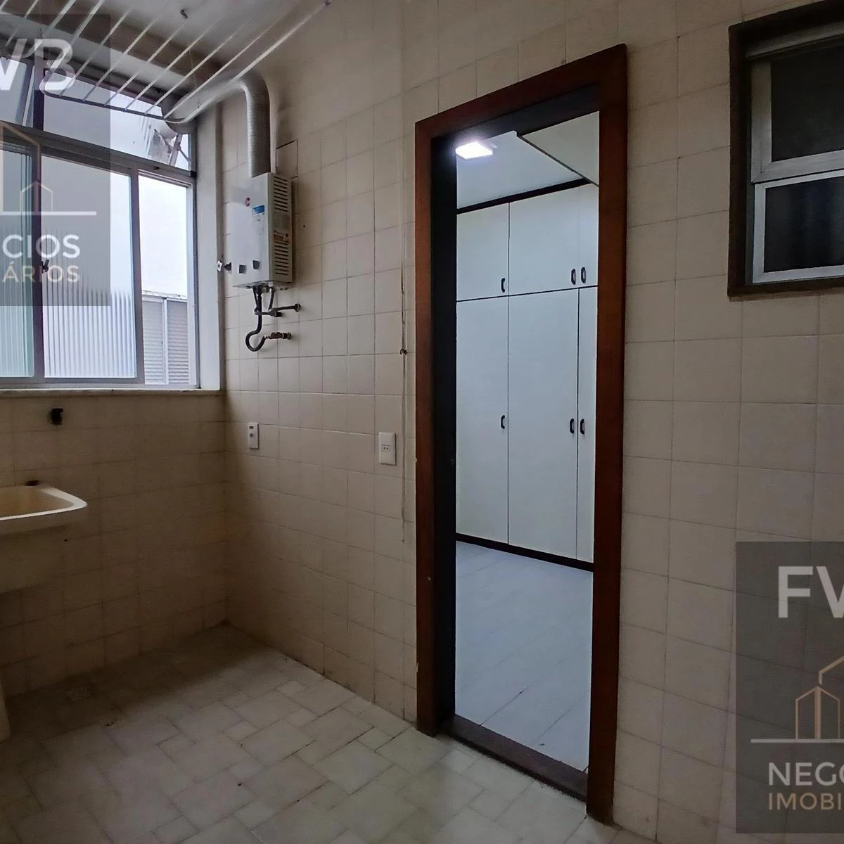 3-bedroom apartment with a home office — photo 20