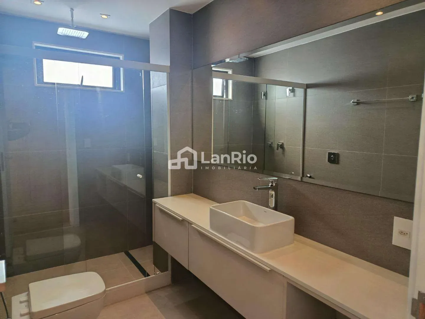 Casa com 5 quartos e 5 suítes, com varanda — photo 30