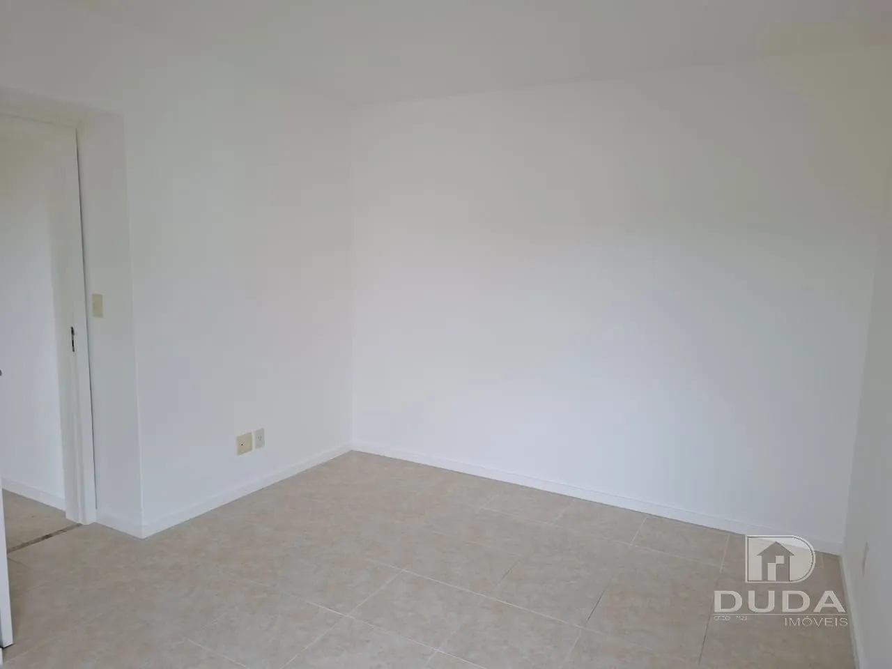 2-bedroom apartment with a mountain view in Florianópolis — photo 23