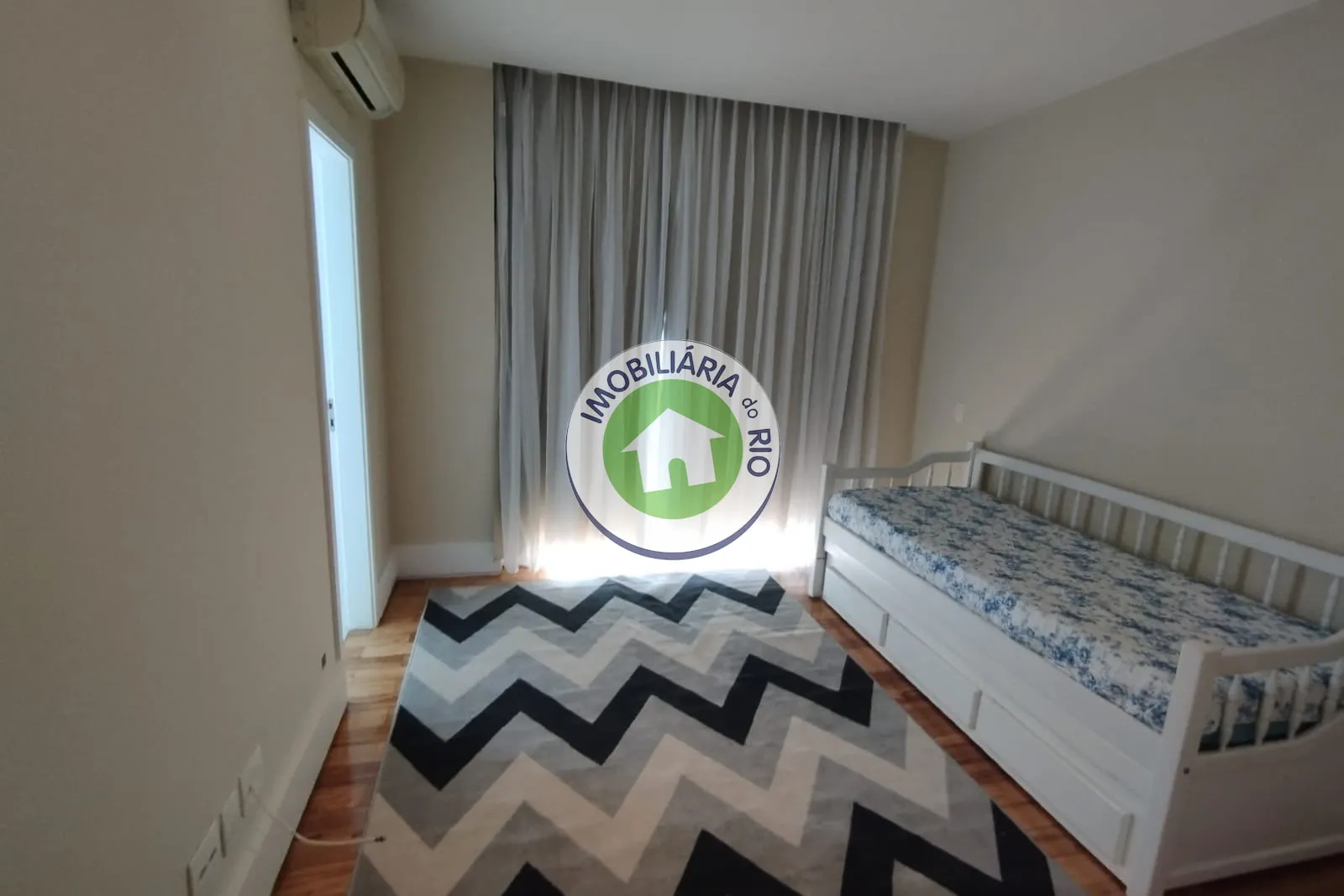 4-bedroom apartment with 5 bathrooms and 5 parking spots — photo 20