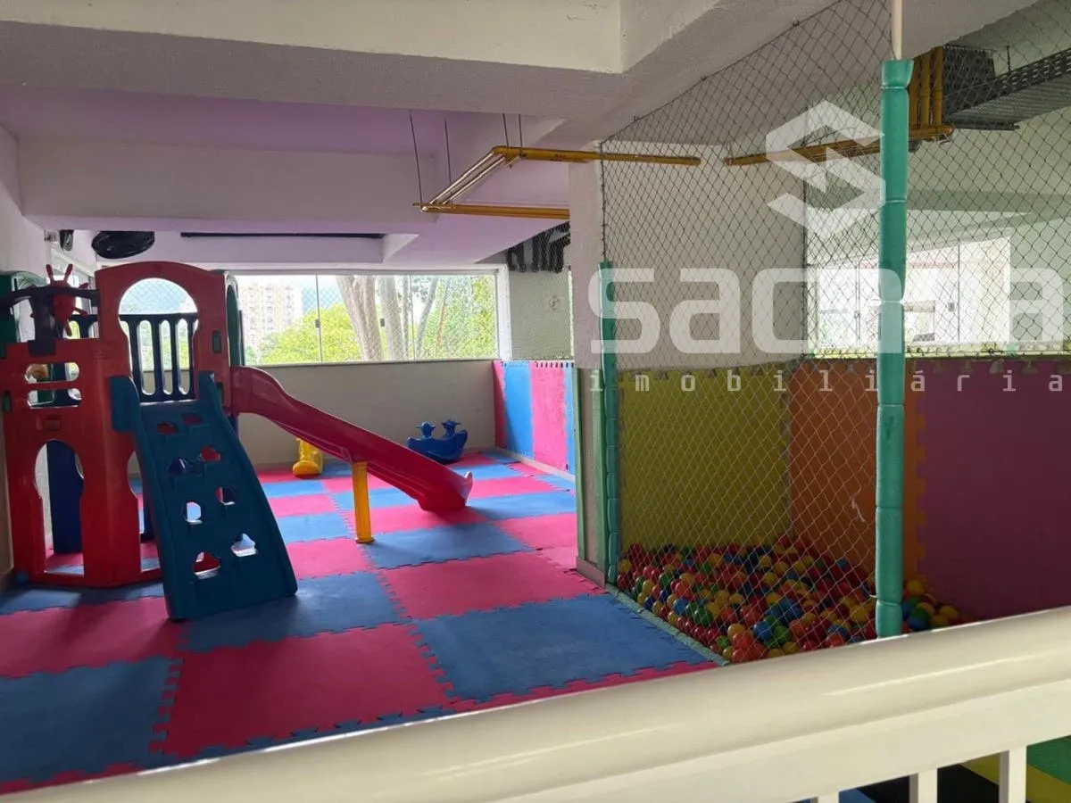Балкон с грилем и 3 спальни: квартира 131 м² — photo 40