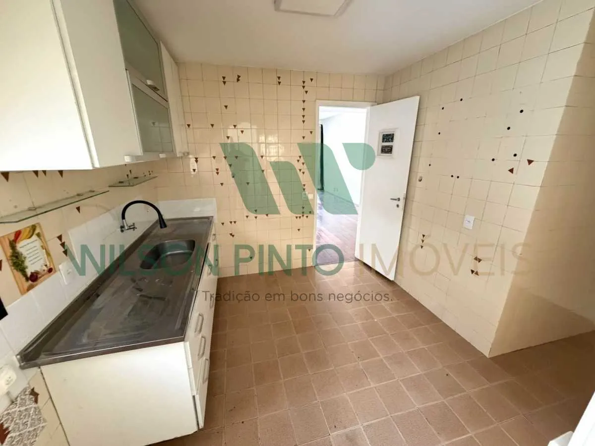 2-bedroom apartment with a mountain view in Rio de Janeiro — photo 12