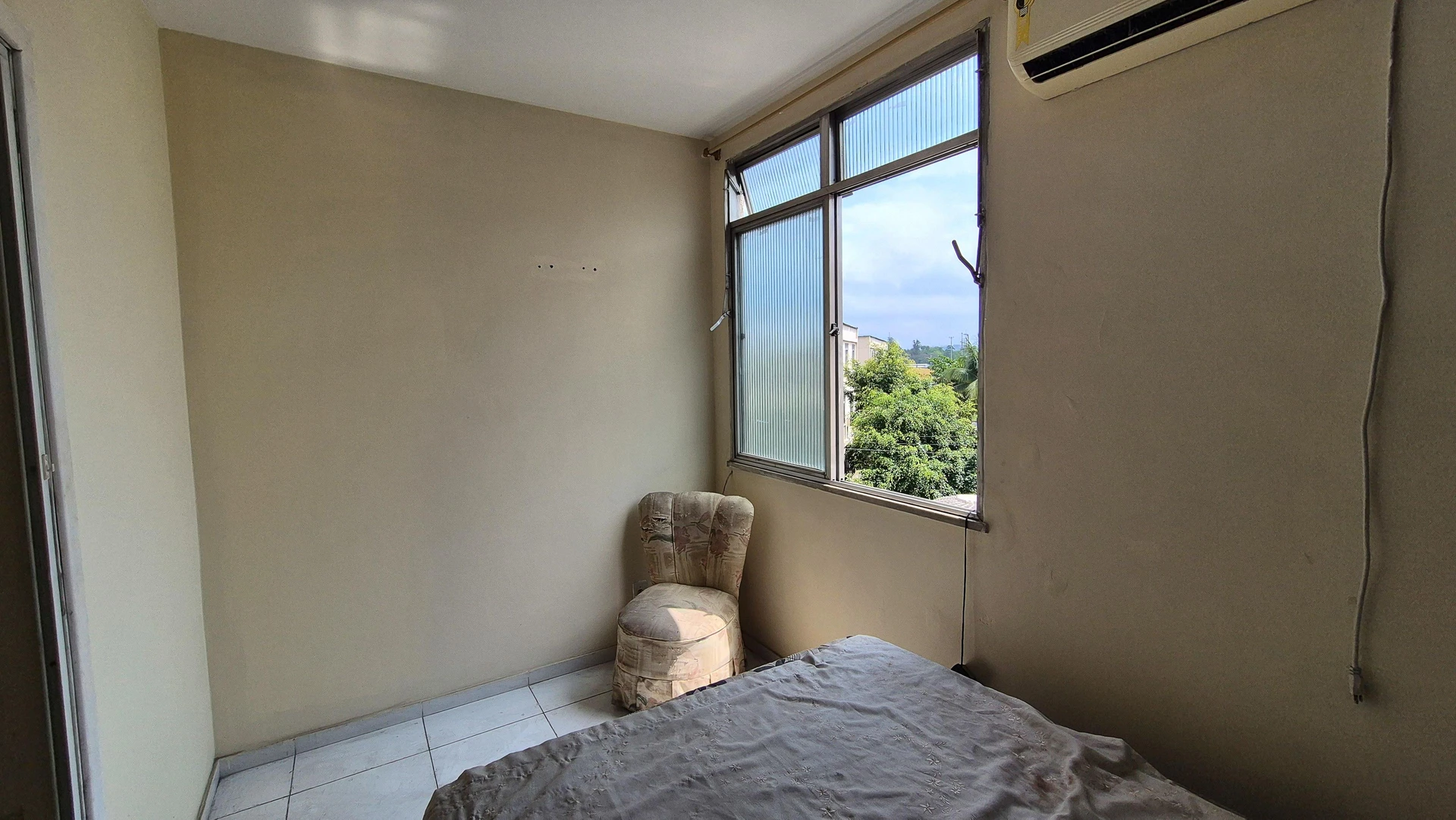 Home office in a 2-bedroom apartment, 43 m² — photo 11