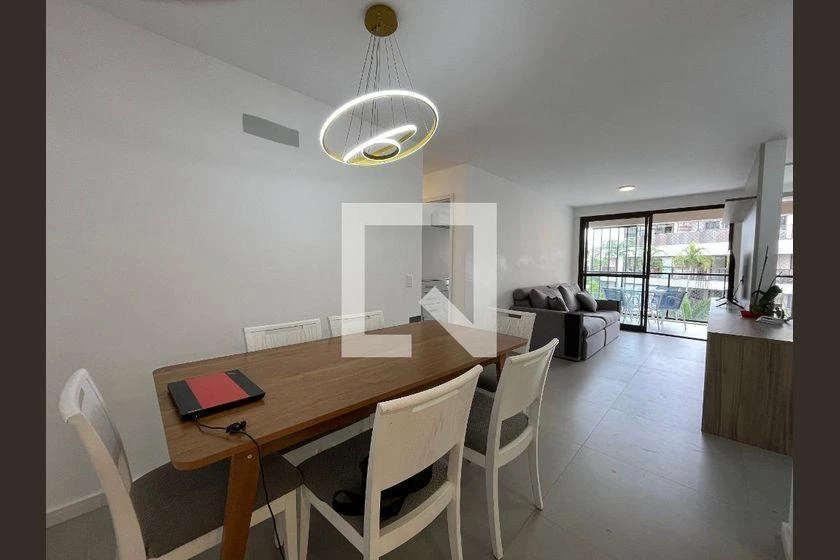 Balcony with a grill in a 3-bedroom apartment, 89 m² — photo 4