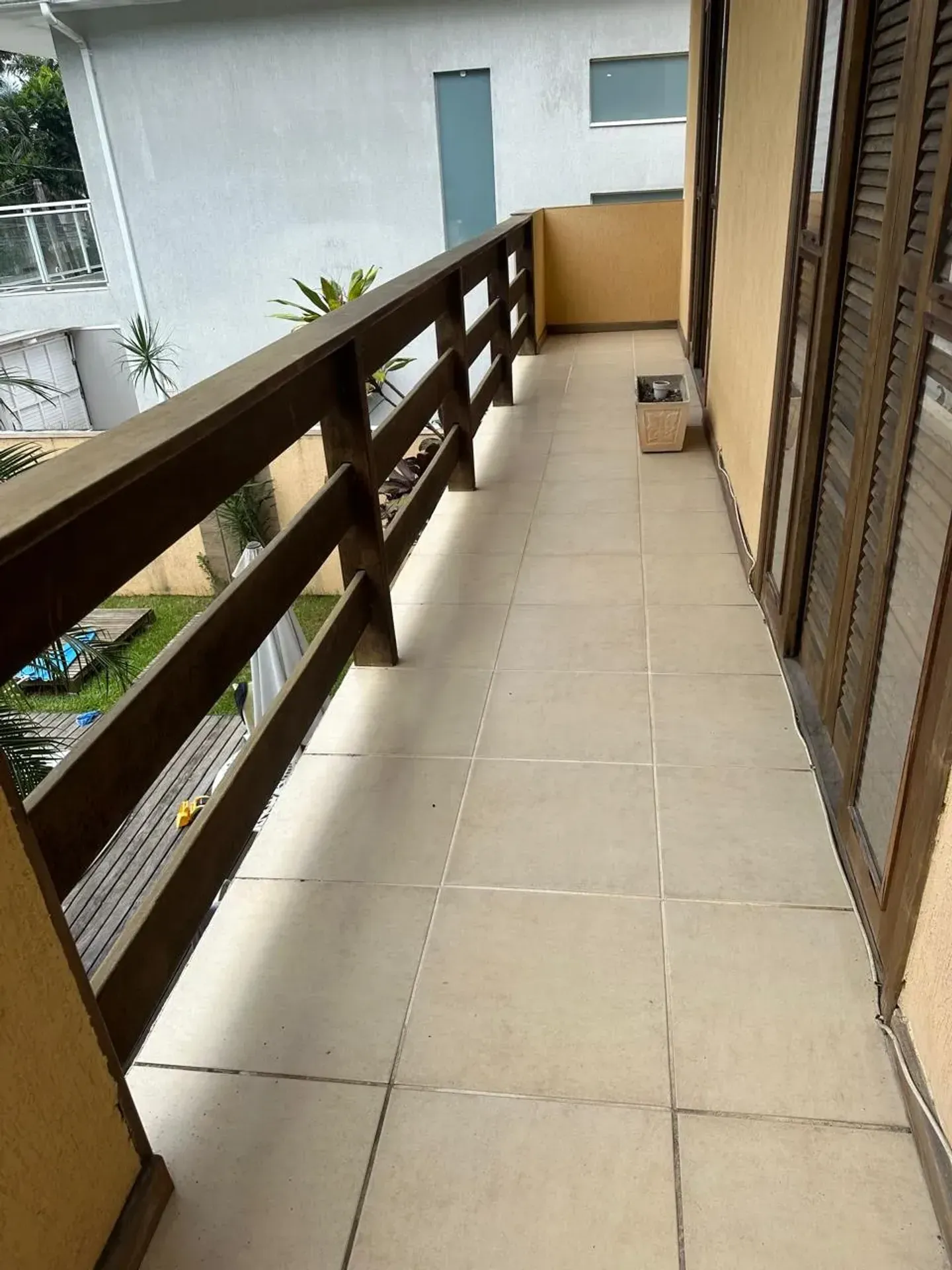 Duplex house with a shared open-air pool — photo 36