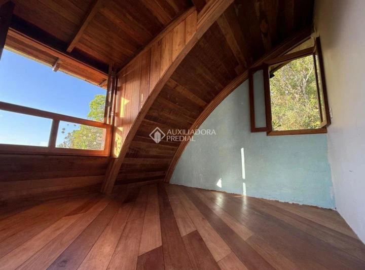 Unfurnished 4-bedroom house with 1 bath and 3 parking — photo 5