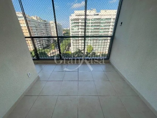 Apartment with 2 bedrooms, 1 bath, and a balcony — photo 6