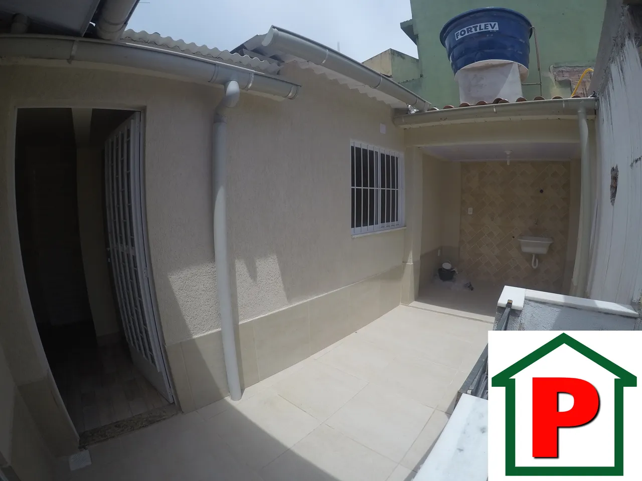 Casa com 1 quarto e 1 banheiro, cozinha separada — photo 8