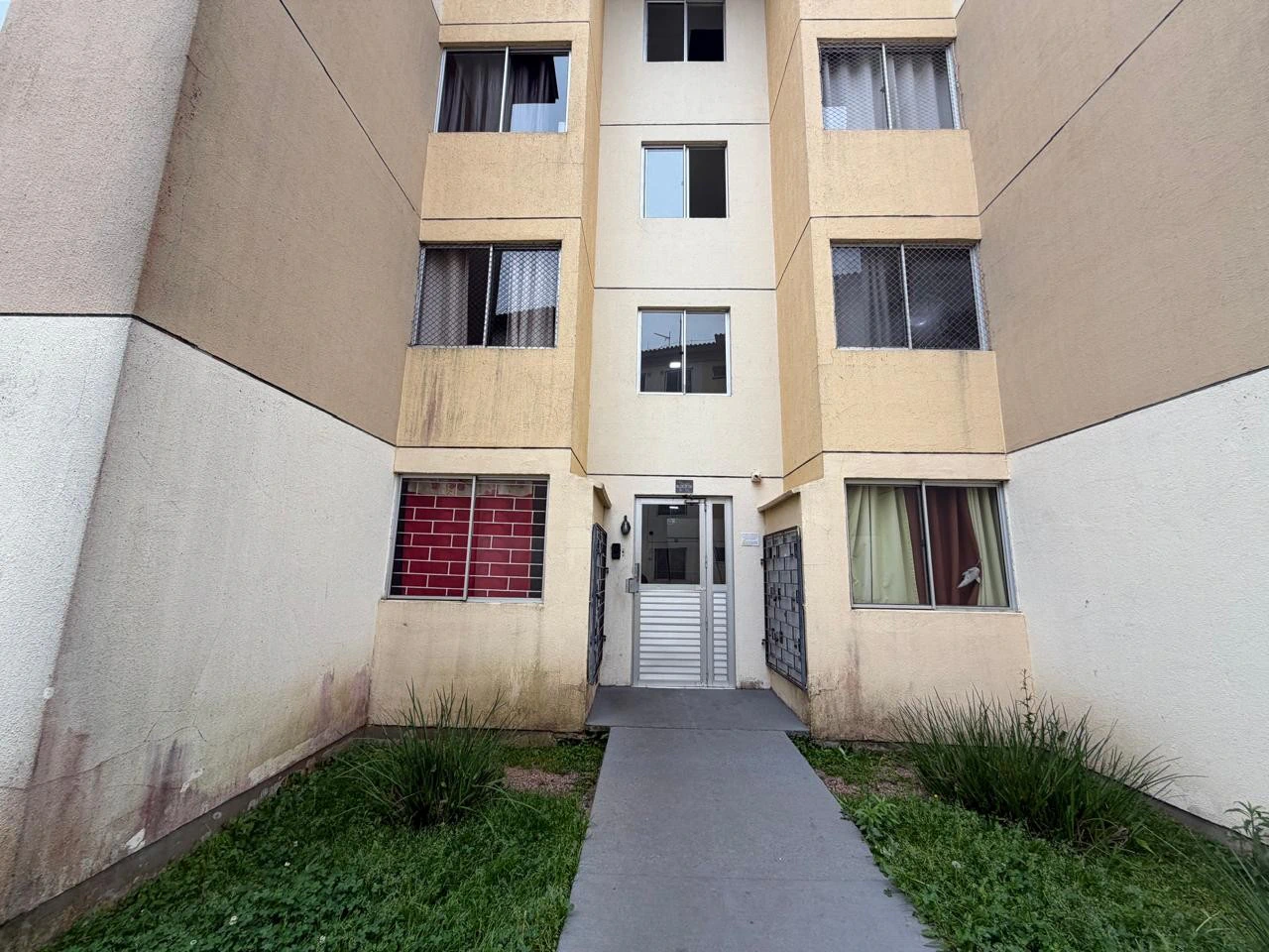 Apartamento com piso de madeira ou laminado, Ganchinho — photo 13