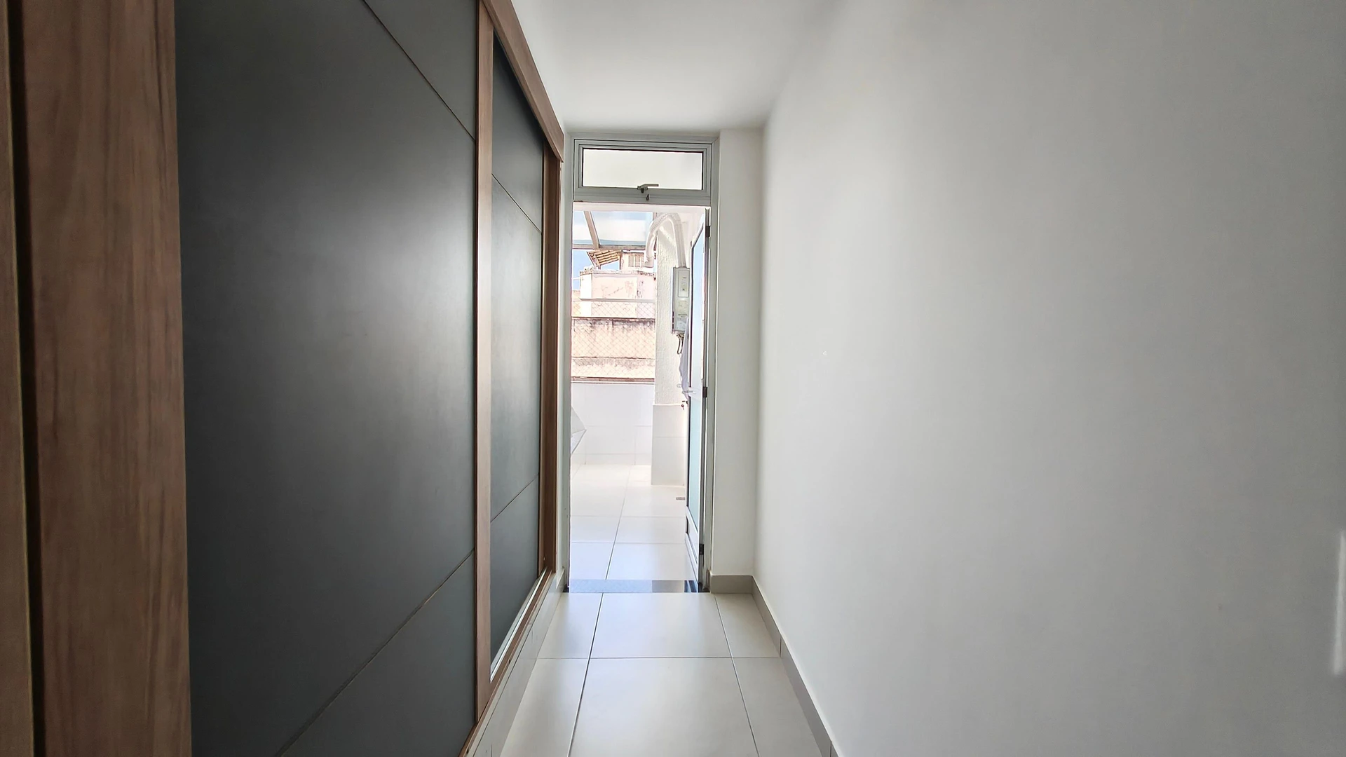 Apartamento mobiliado com 3 suítes e varanda com churrasqueira — photo 17