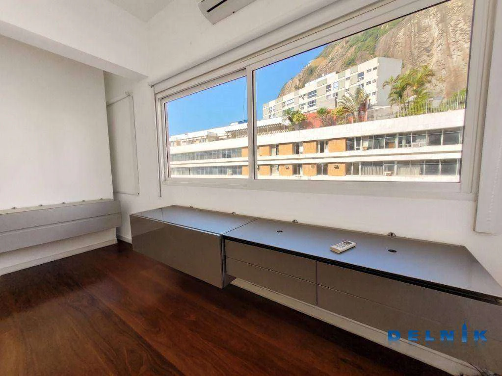 Apartamento com 3 quartos de 156 m² e vista cidade/montanhas — photo 19