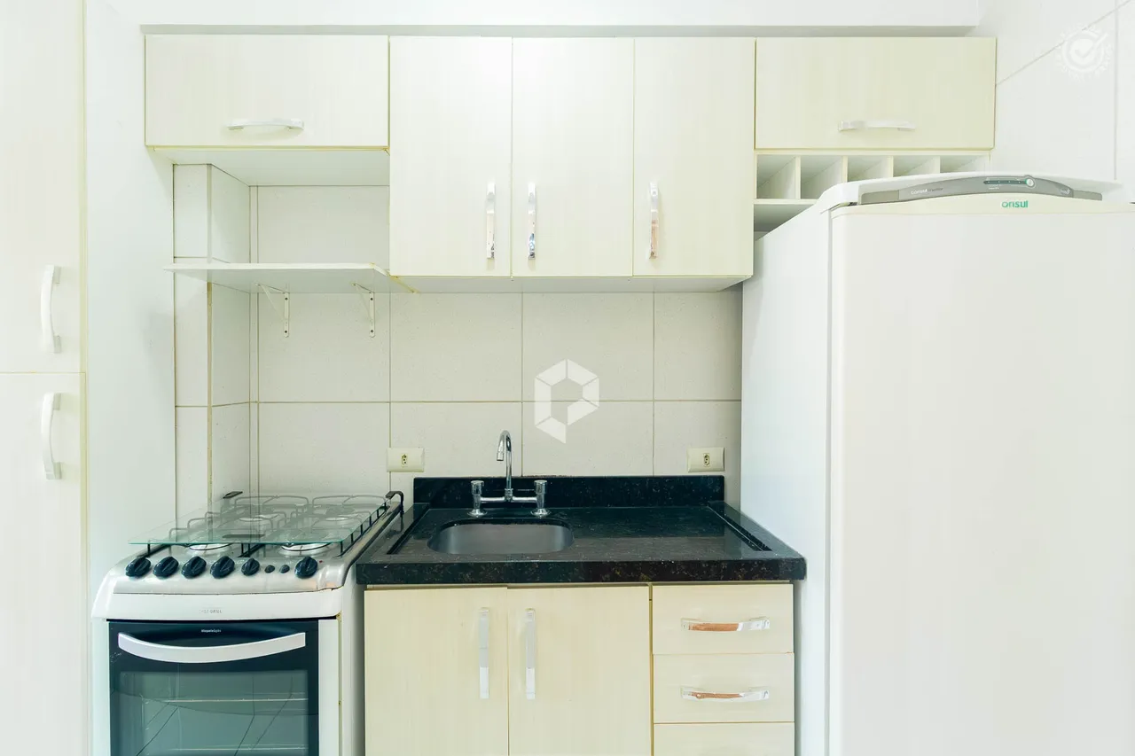 2-bedroom apartment with an open-plan kitchen — photo 10
