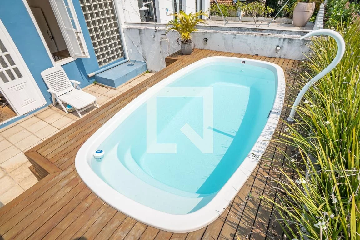 Furnished house, 300 m², with floor-to-ceiling windows — photo 70