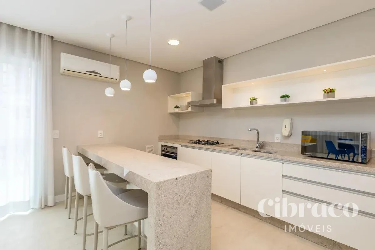2-bedroom apartment with a grill on the balcony — photo 39