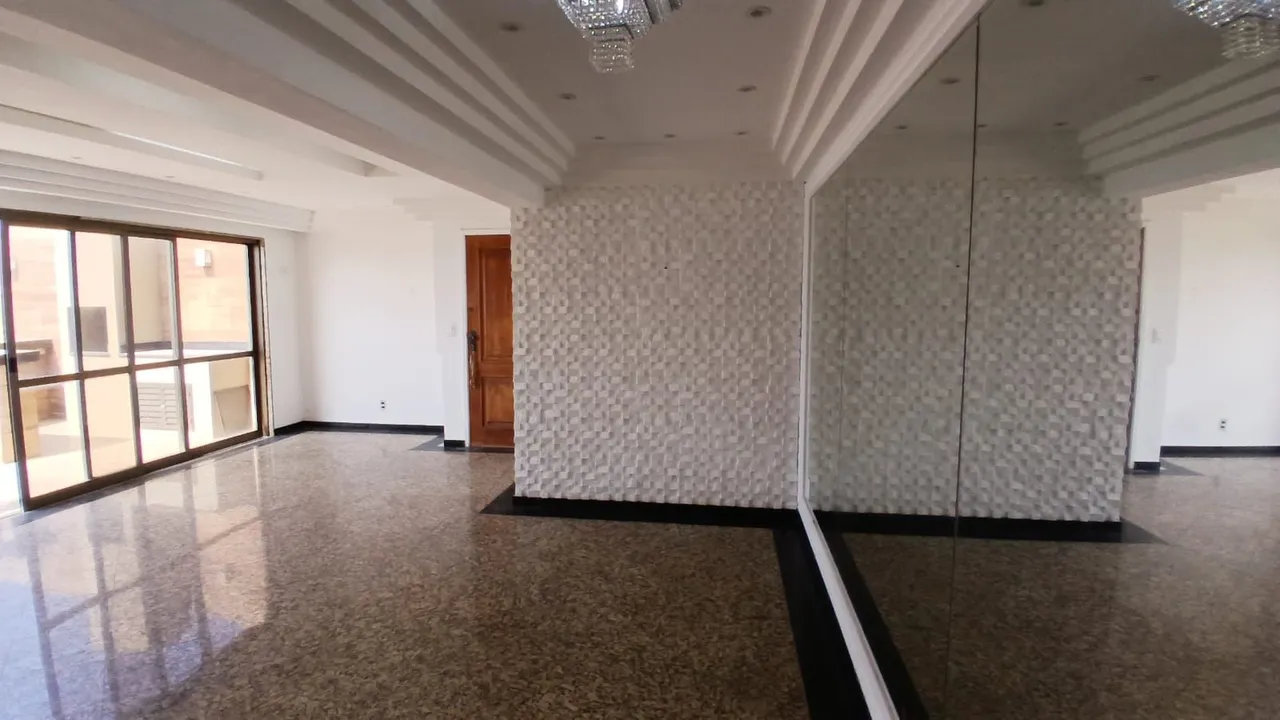 Cobertura com 3 quartos, 5 banheiros e cozinha a gás — photo 2