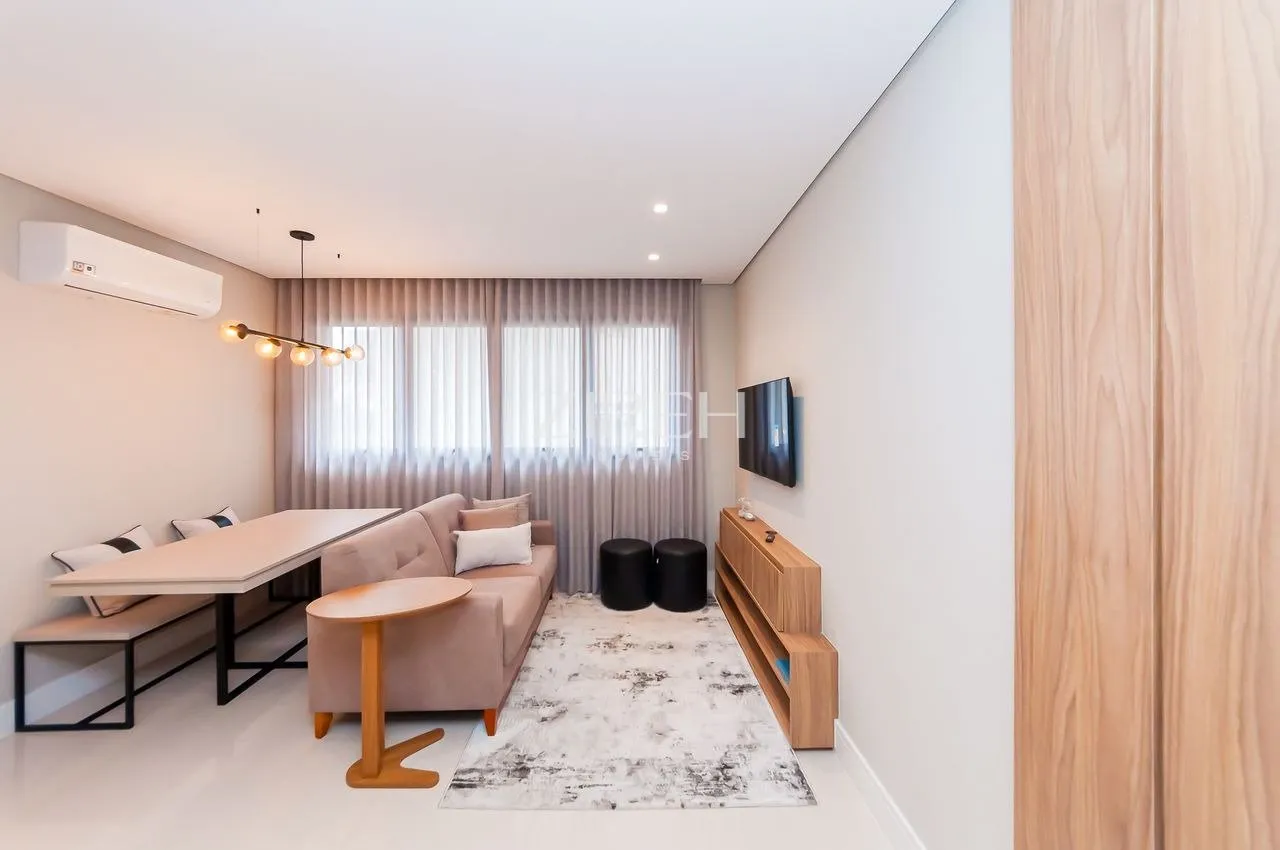 One-bedroom apartment in a building with a gym — photo 9
