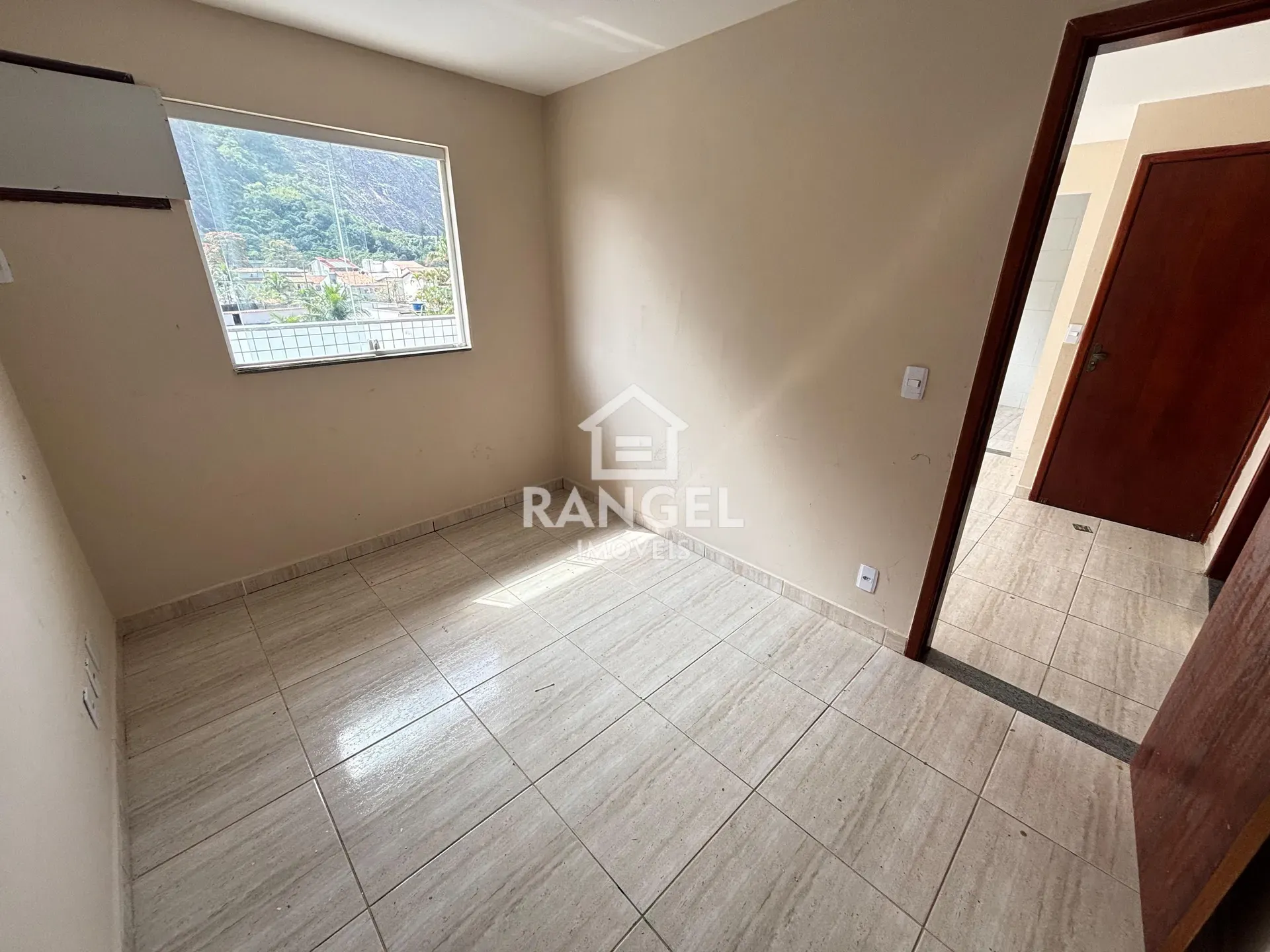 Vista a la montaña y 2 dormitorios: departamento de 76 m² — photo 6