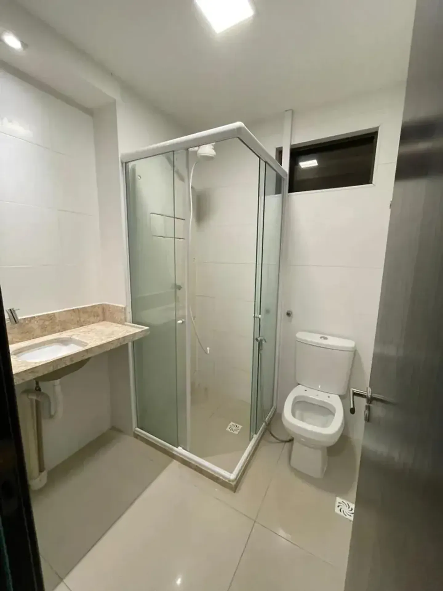 Квартира: 2 спальні, 1 з власною ванною кімнатою, 60 м² — photo 4