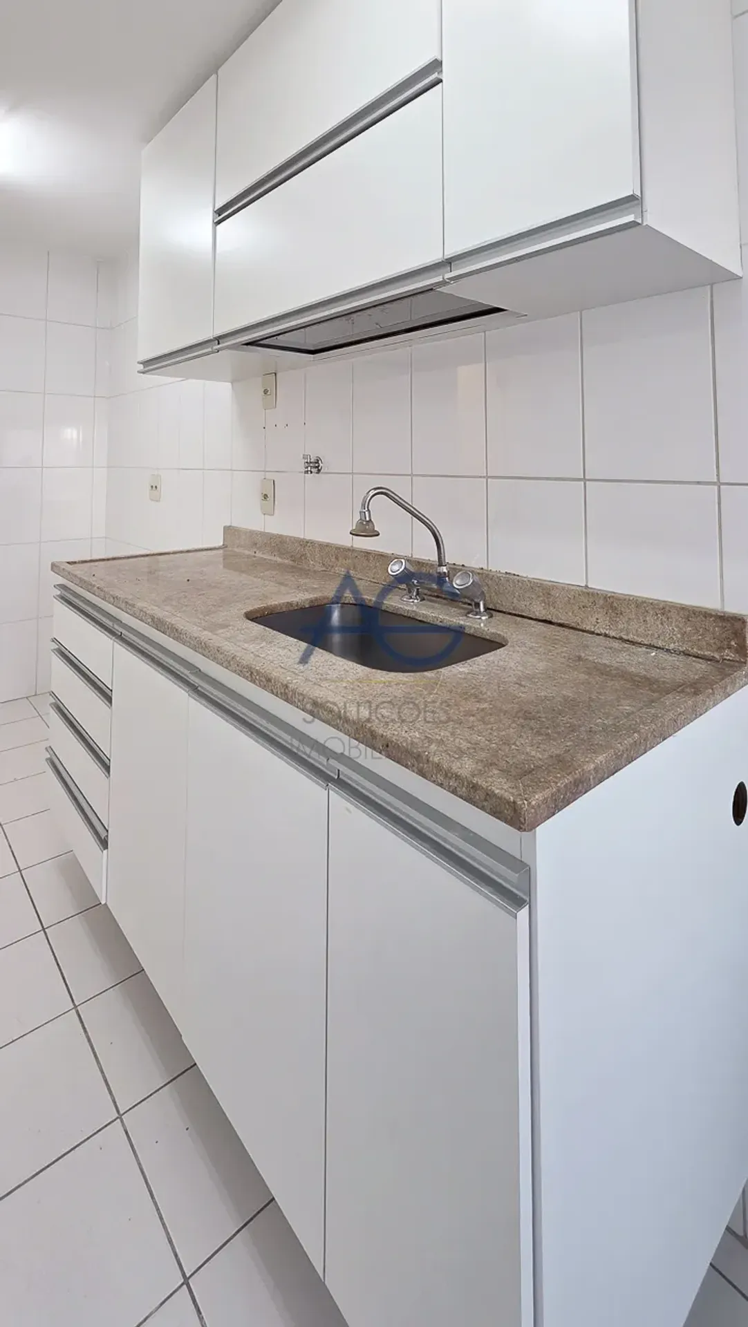110 m² apartment with 2 bedrooms and 2 parking spots — photo 34