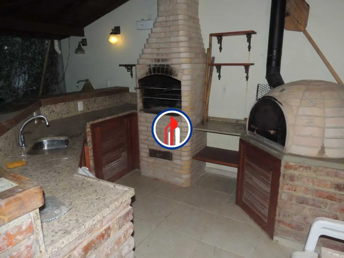 Condominium house with 4 bedrooms and balcony grill — photo 29