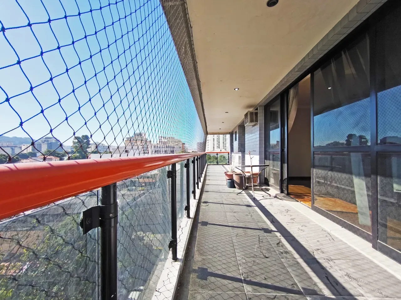 4-bedroom apartment with a home office in Rio de Janeiro — photo 8