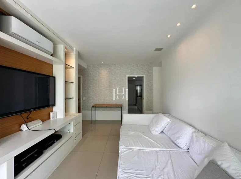 Apartamento mobiliado com 4 quartos e 291 m² — photo 2