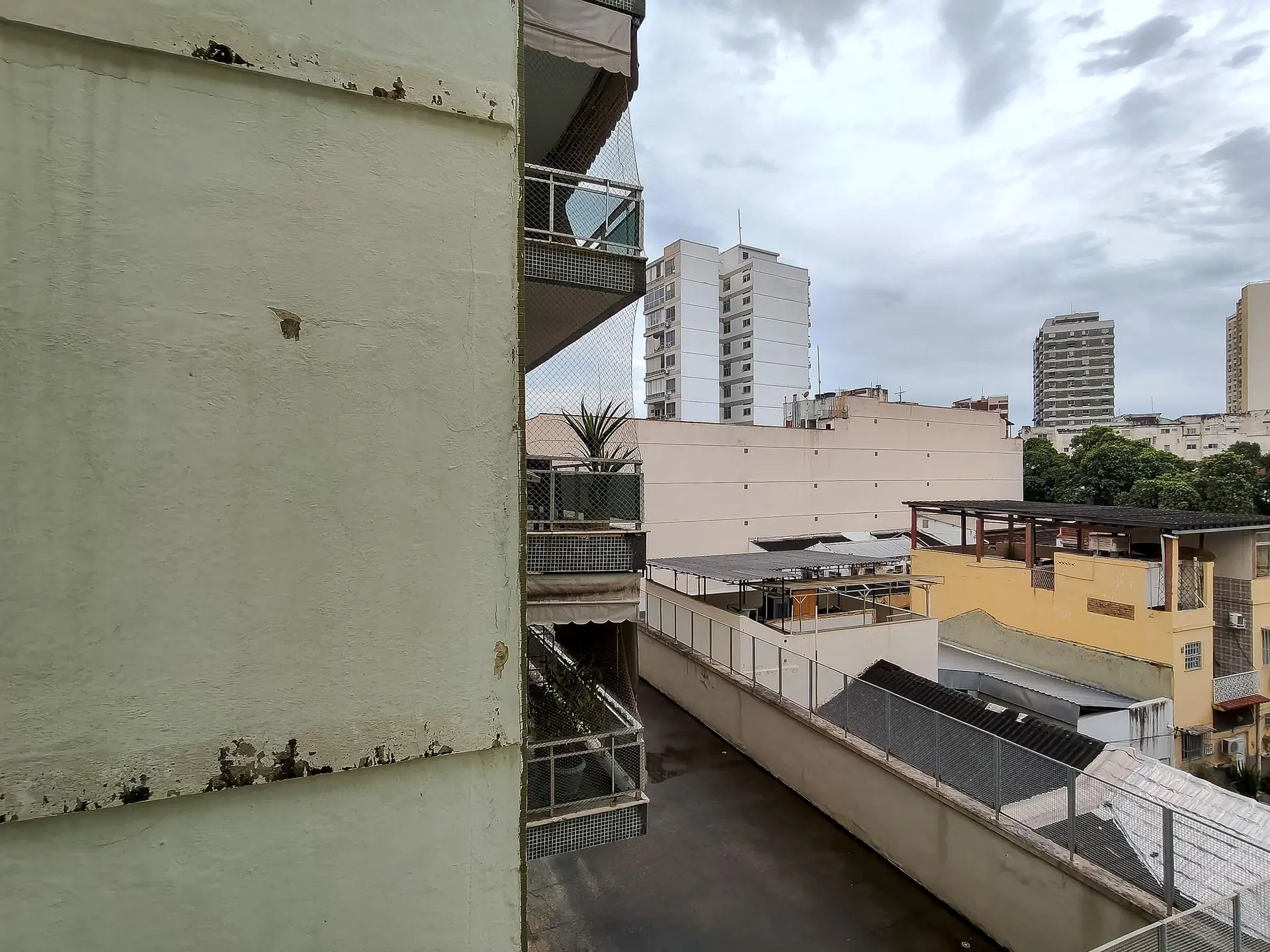 Мебльована квартира з 3 спальнями та газовою плитою — photo 53