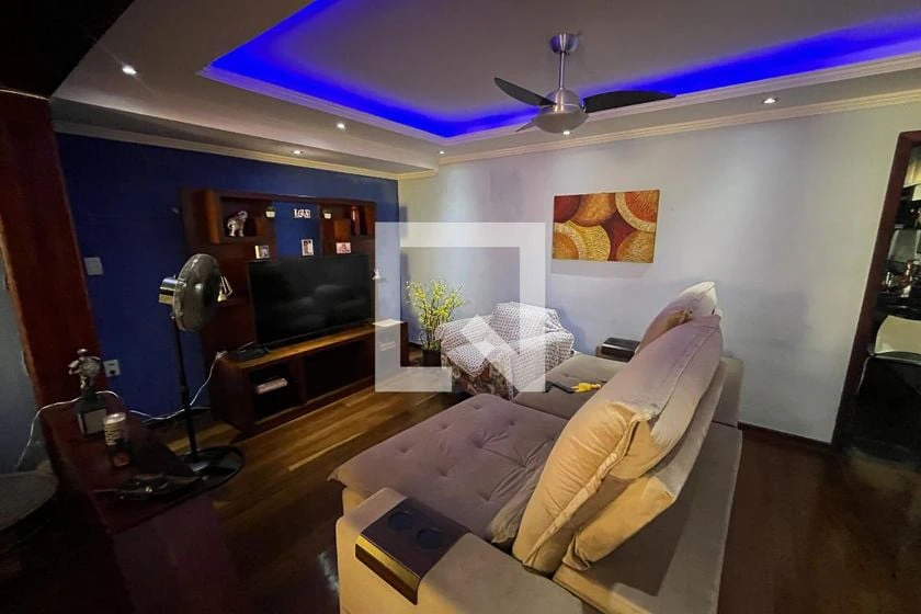 Casa mobiliada com 328 m² e 3 quartos, cozinha a gás
