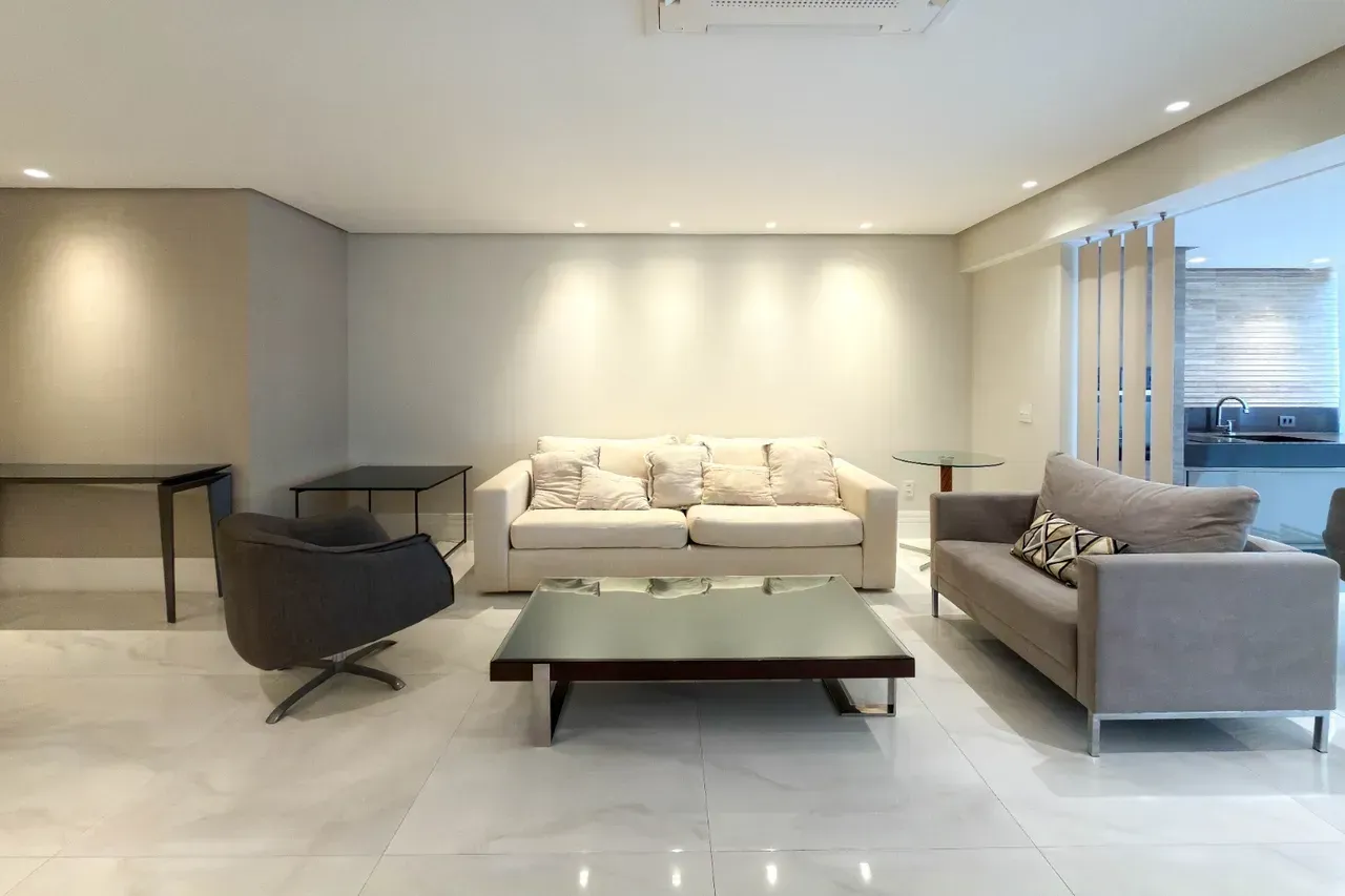 Furnished apartment with 4 bedrooms and 5 bathrooms — photo 12