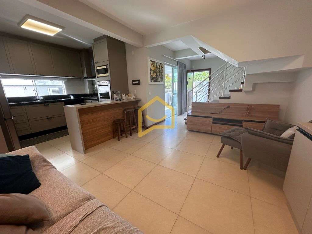 House with 3 bedrooms, 3 bathrooms, 1 parking spot — photo 2