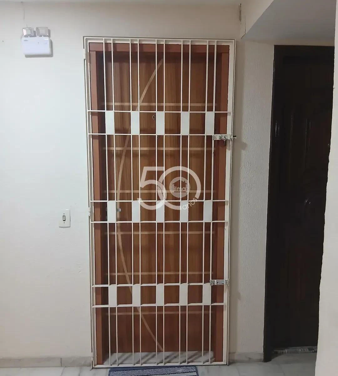 81 m² apartment with 2 bedrooms and glass shower — photo 8