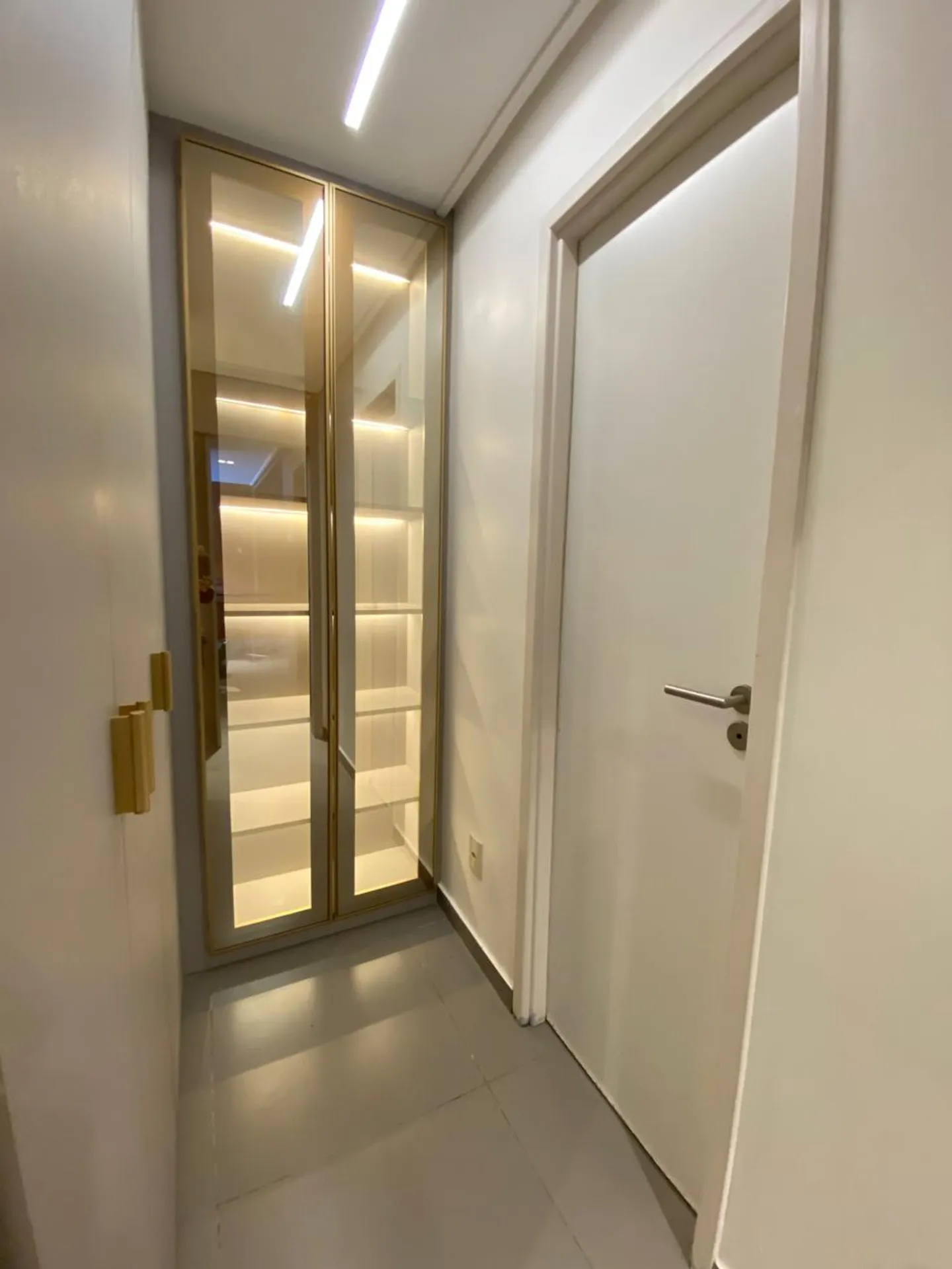 Furnished 55 m² apartment with an open kitchen and suite — photo 8
