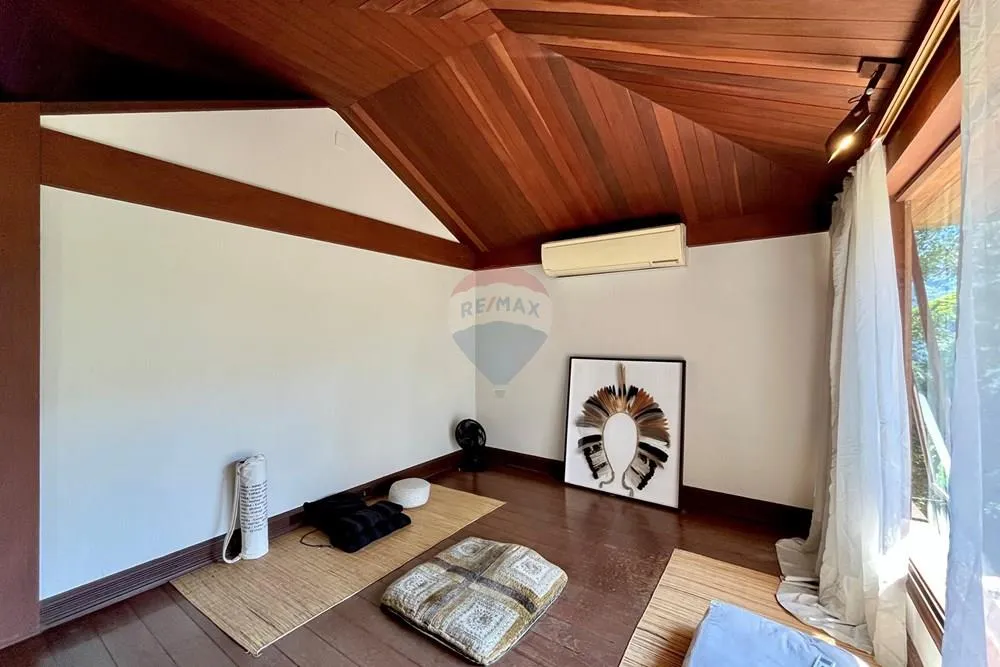 Будинок 1300 м² з 5 спальнями та 10 паркувань — photo 57